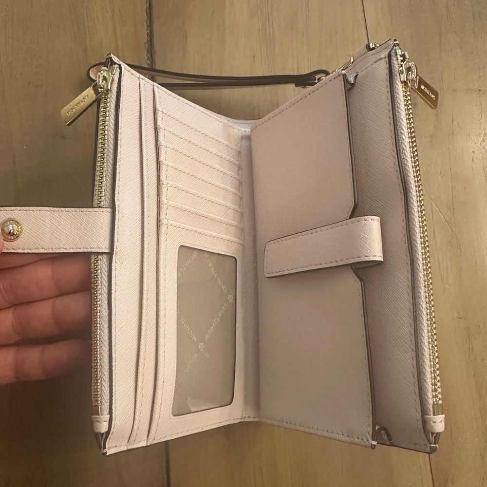 Michael Kors Light Pink Wristlet Clutch - Picture 3 of 6